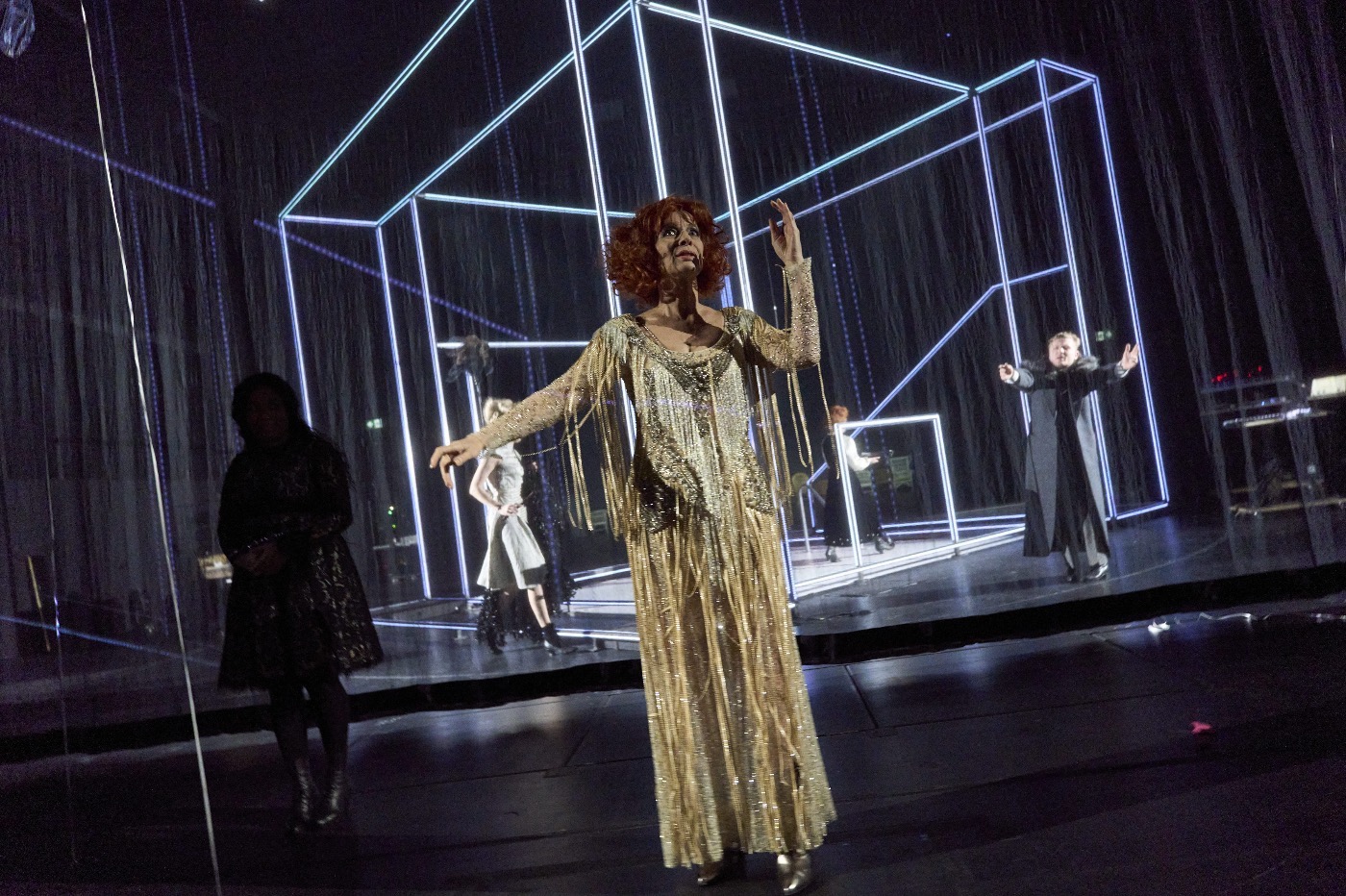 Der Kirschgarten – Hessisches Staatstheater Darmstadt – Philipp Preuss inszeniert Tschechow 